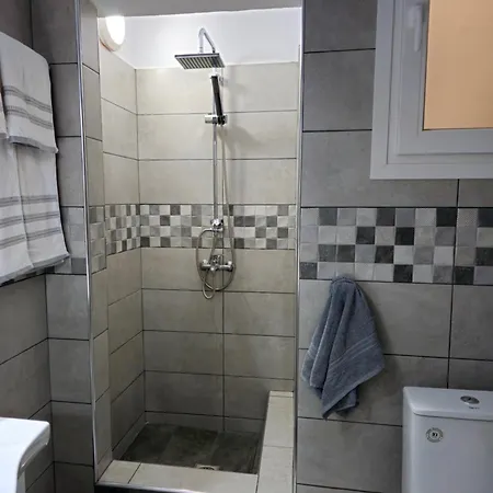 Dimitra's House 글로사