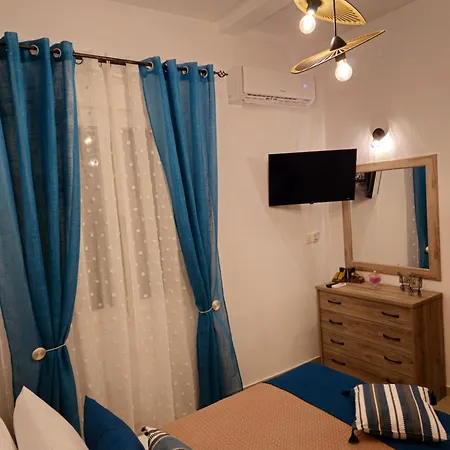 Dimitra's House * 글로사