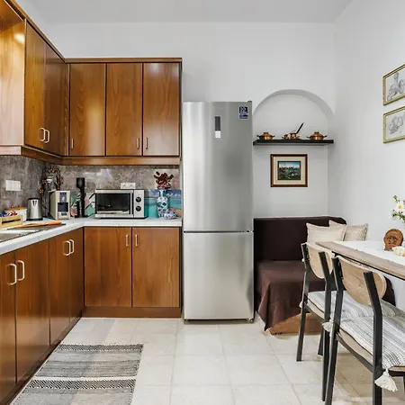 Dimitra's House 펜션 글로사
