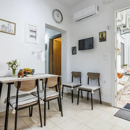 Dimitra's House * 글로사