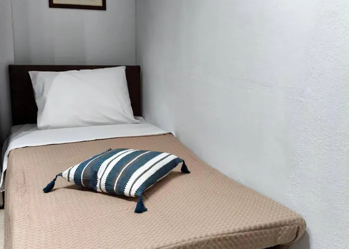 Dimitra's House Glossa